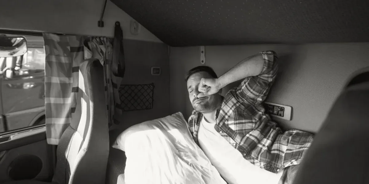 Revoked ELD Devices and Trucking Safety Compliance Violation - Kansas City Highway